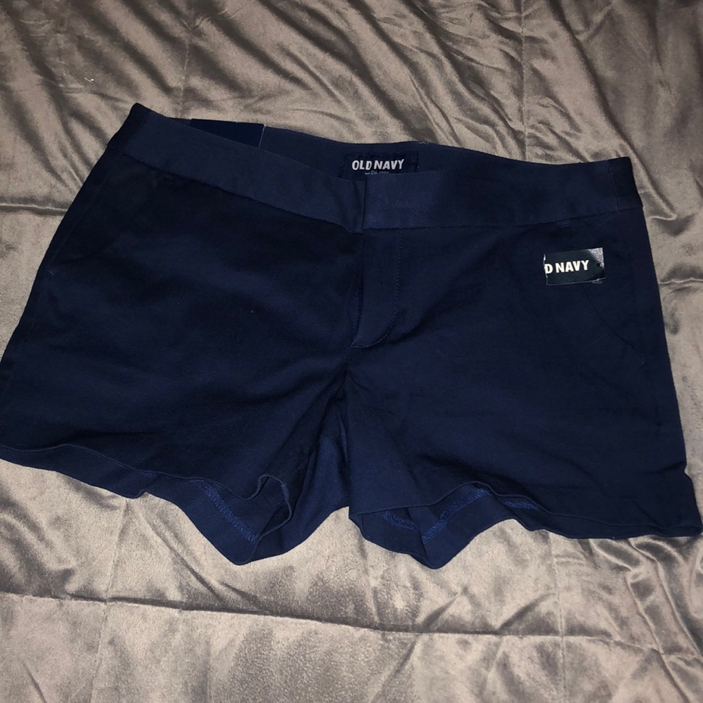 Old Navy Daisy Shorts goodnight Nora color